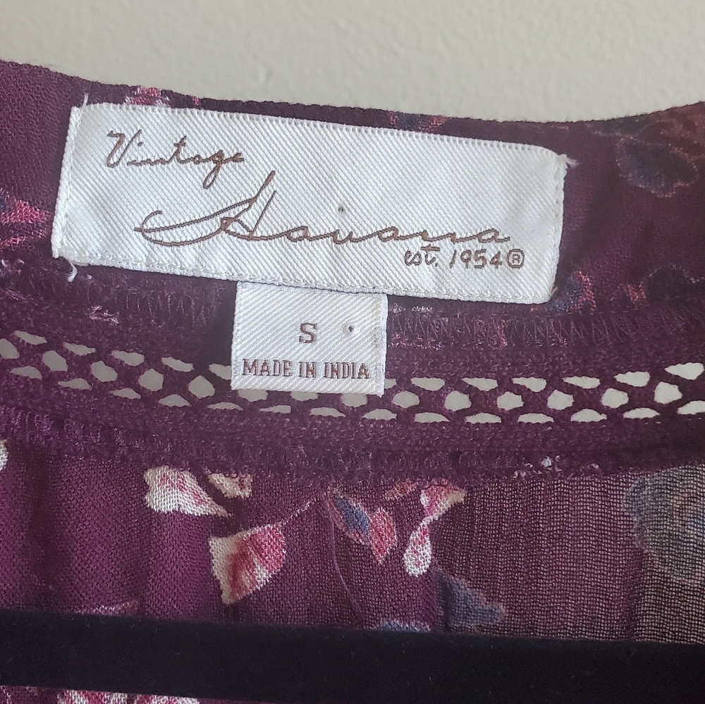 Ruffled Western bell-sleeved top. - Picture 3 of 7